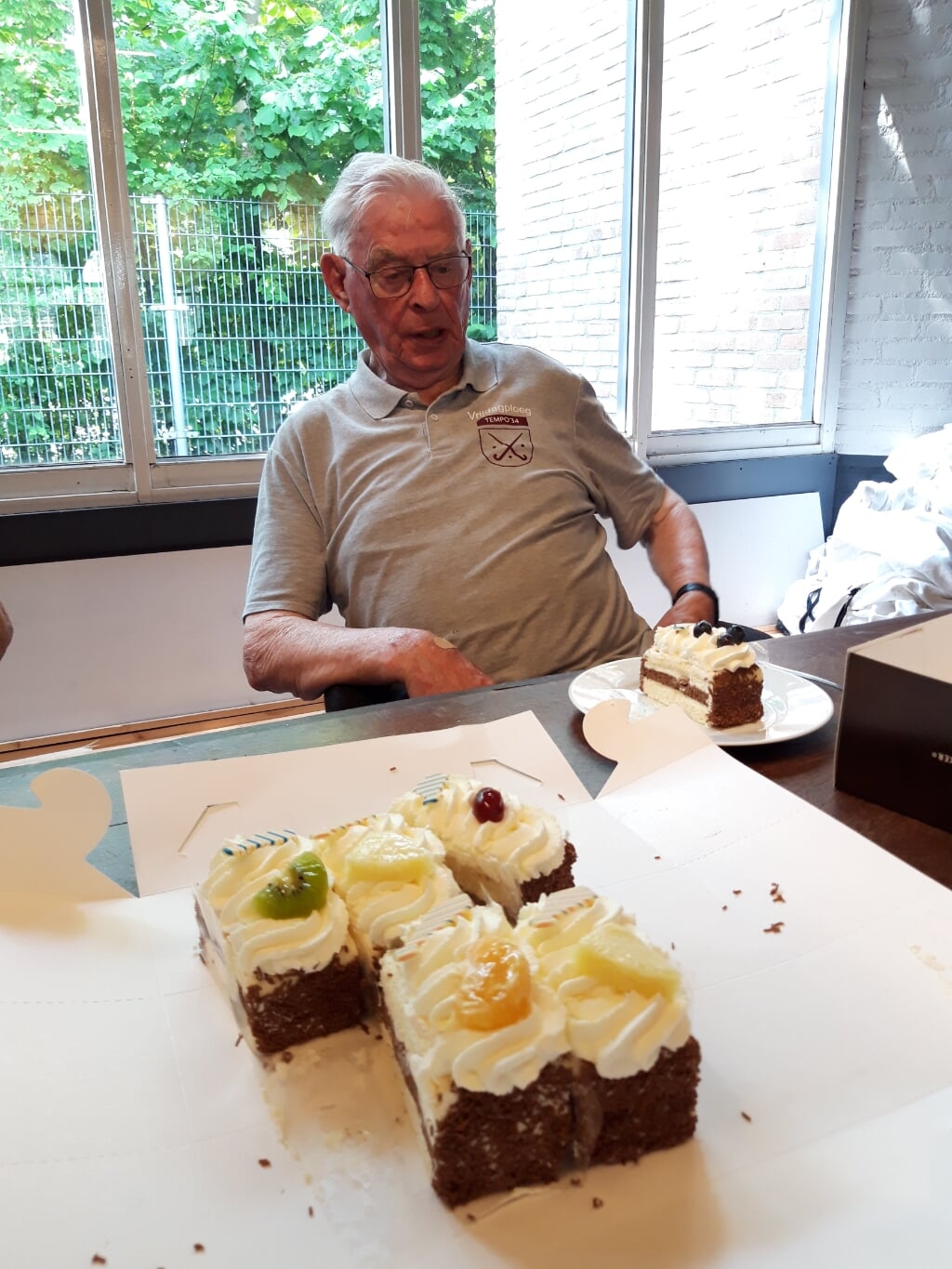 Wim van der Hoek (90) is al 75 jaar lid van Tempo '34.