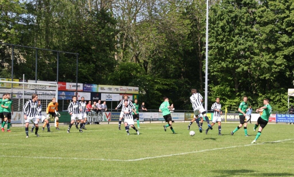 Heerjansdam speelde thuis tegen Neptunus-Schiebroek.