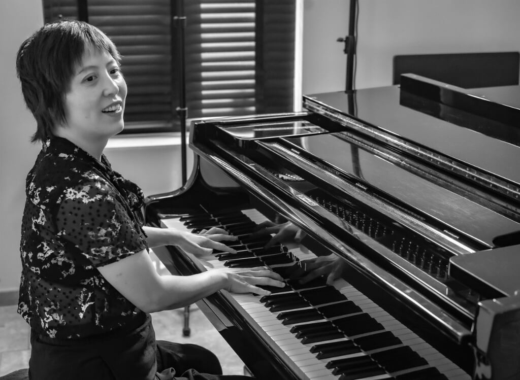 Jia Qu, de nieuwe pianodocente bij CultuurLocaal (foto Jia Qu). 