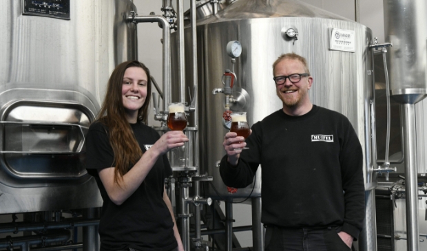 Nina en martin in brouwerij