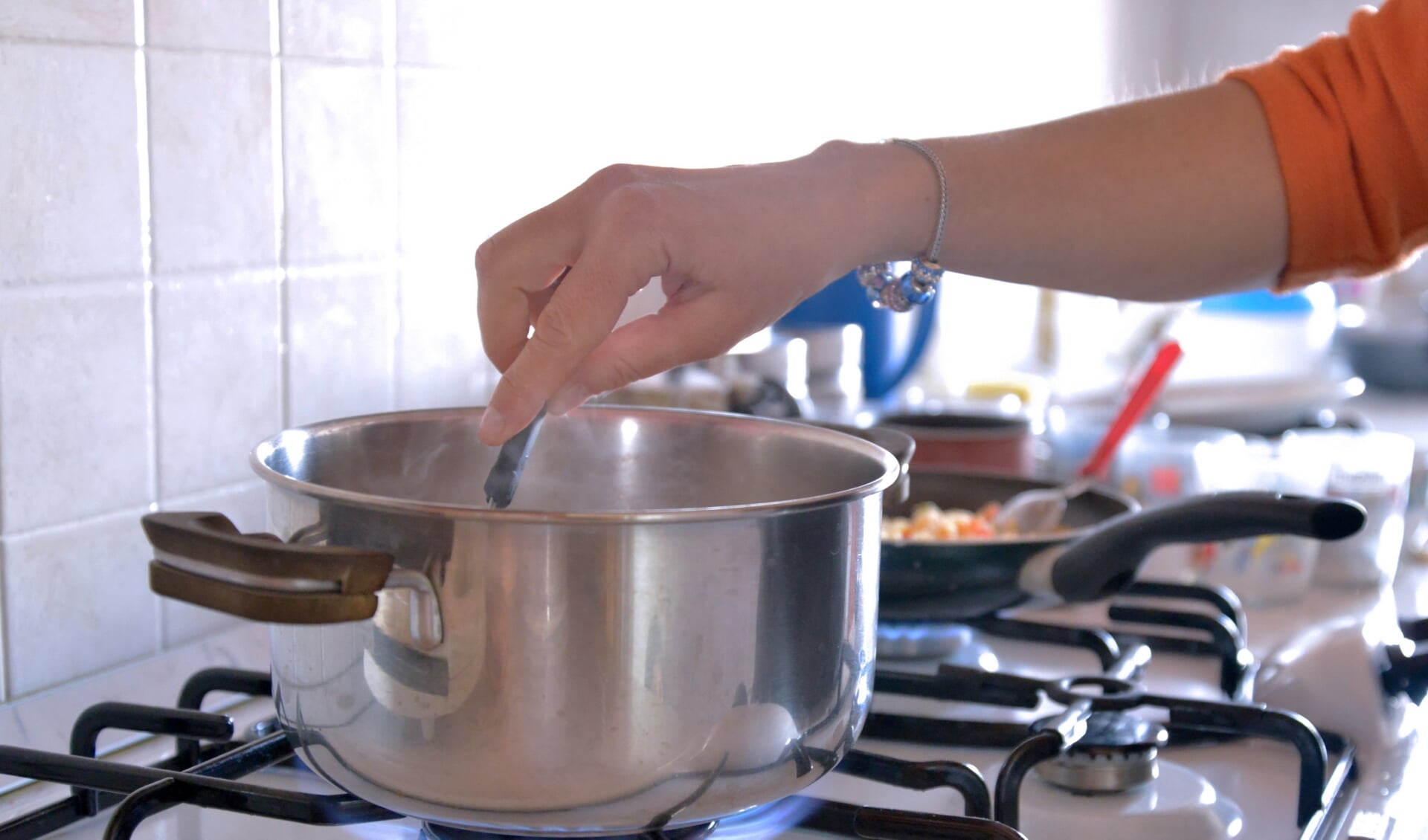 Wat schaft de pot tijdens kook en kuiern? Dat moeten de deelnemers zelf gaan ervaren...