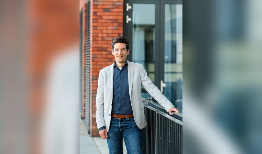 RIJSSEN - Wethouder Erik Wessels kon verder met de aankoop van de gronden.