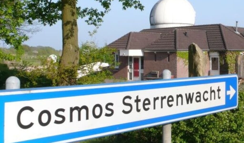Sterrenwacht Cosmos is al sinds 1992 gevestigd in Lattrop. Eén van de donkerste plekken van Nederland.