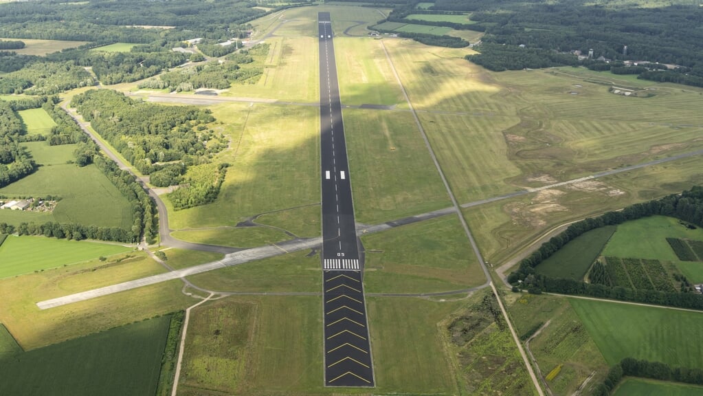 De-mening-van-Enschede--Dronebasis-op-Twente-Airport-