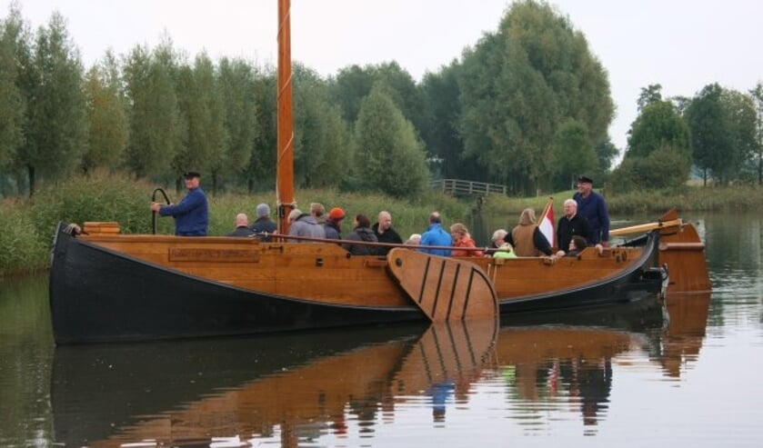 <p>Om het varen met de Enterse Zomp mogelijk te maken is de Regionale Stichting Enterse Zomp op zoek naar schippers en gastvrouwen.</p>