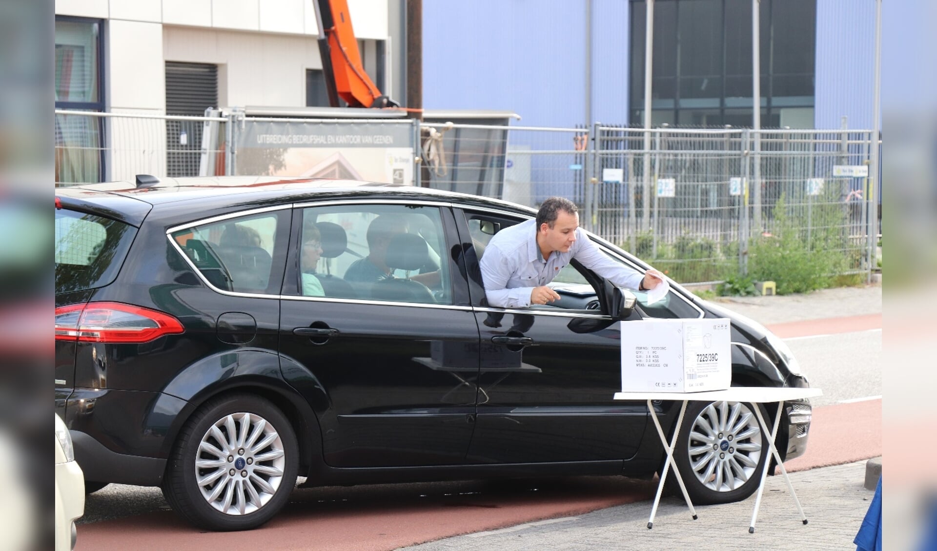 Deelnemers in actie tijdens een vorige puzzelrit van de Rijssense Motor Club.