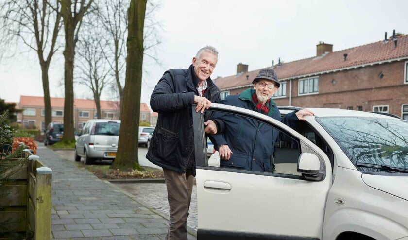 <p>Vrijwillige chauffeurs verzorgen het vervoer van deur tot deur, ook naar een priklocatie in de regio.</p>