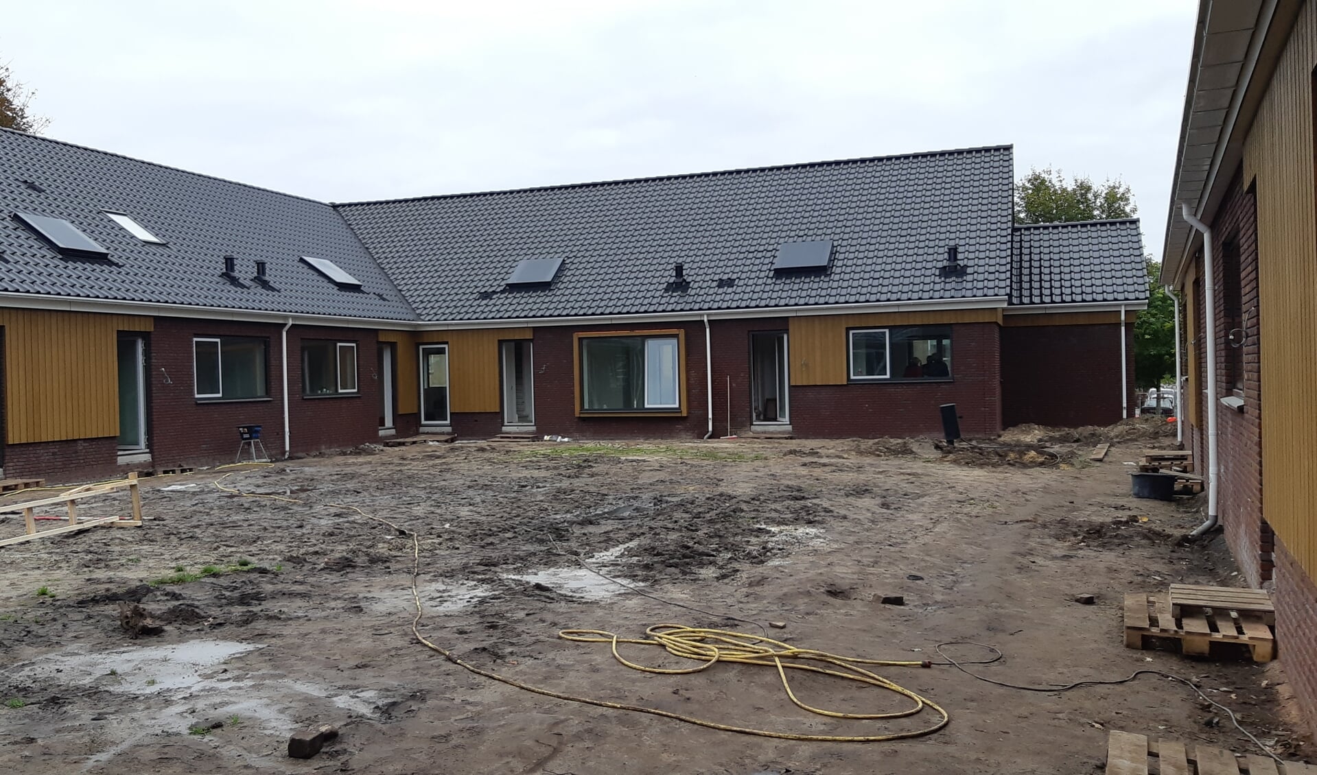 De Noabershof in Rijssen is nog in aanbouw, maar geeft wel een beeld van wat Van den Born en Odding voor ogen hebben in Nijverdal.
