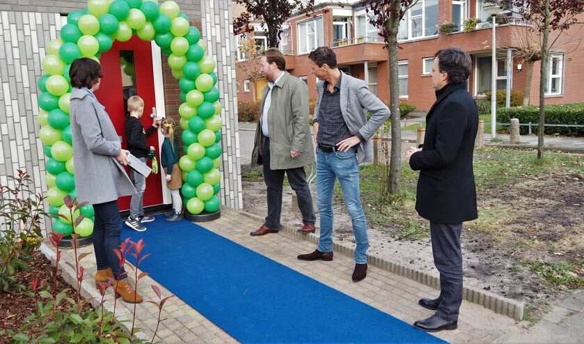 <p>Gedupeerde De Bree en wethouder Diepemaat waren bij de opening.</p>