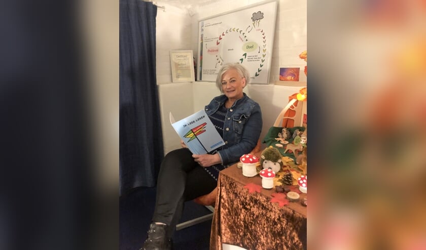 <p>Henriëtte Dijkstra uit Hengelo heeft een kinder- en pubercoachpraktijk aan huis: Kracht in Balans.</p>