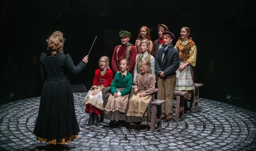 <p>Boet Blijlevens speelt weer mee in de kerstmusical Scrooge.</p>