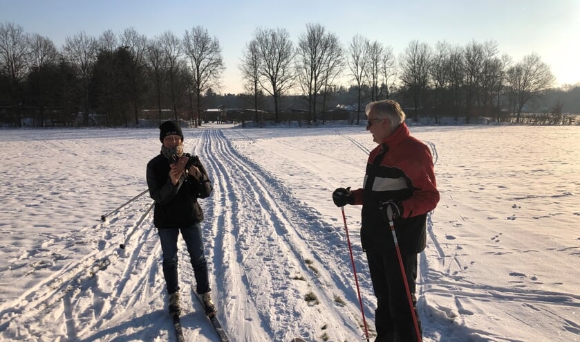 <p>HOLTEN - Na een warming-up op camping de Holterberg kon de tocht vervolgd worden door de Holterberg. </p>