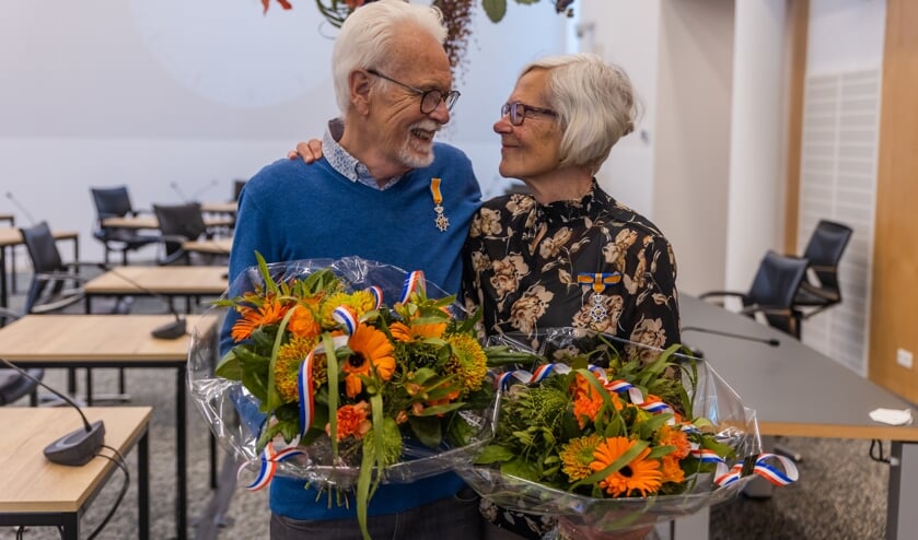 RIJSSEN - Piet en Jopie Klokkenburg kregen allebei een lintje.