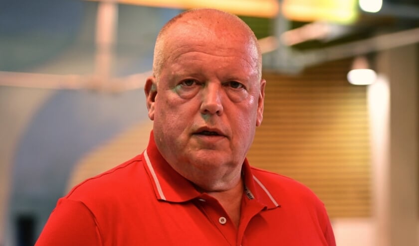 <p class="Fotobijschrift" pstyle="Fotobijschrift">Komend seizoen staat Heren 1 onder leiding van trainer-coach Zeno Reuten, de opvolger van de vertrokken Ron Loos.</p>