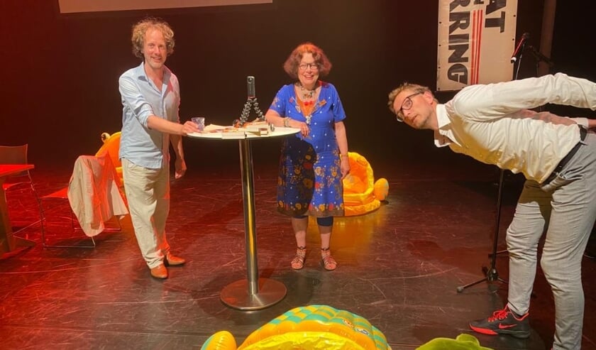 <p>Ronald Snijders – Marijke Agterbosch – en Pieter Jouke in verwarring.</p>