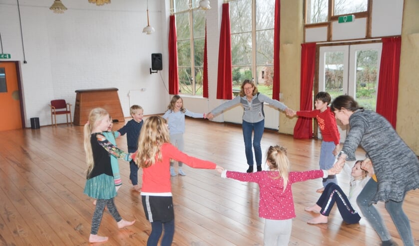 <p>Biodanza helpt kinderen. (Foto: R. B. Bouma)</p>