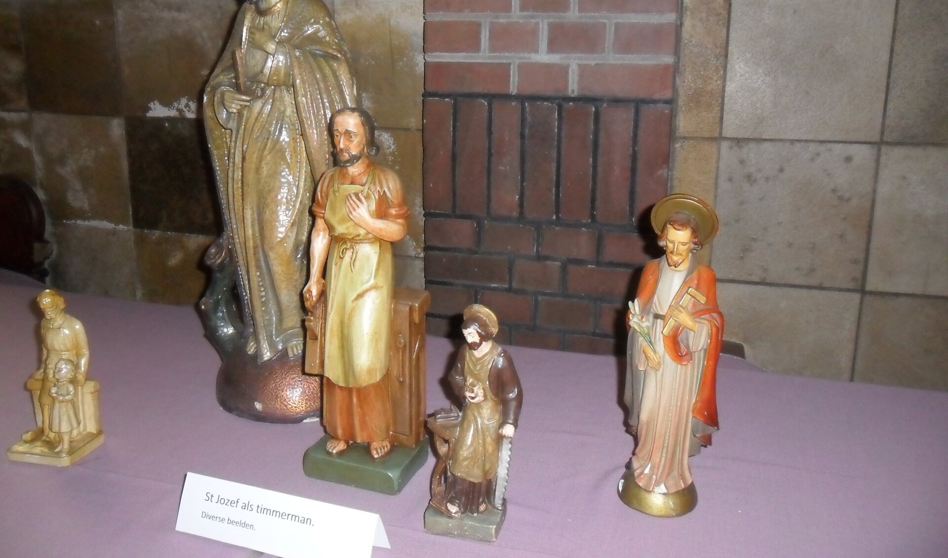 Bezoek de Jozef-tentoonstelling in de kerk in De Lutte of de kunst van Jan Kip in de kerk in Beuningen. 
