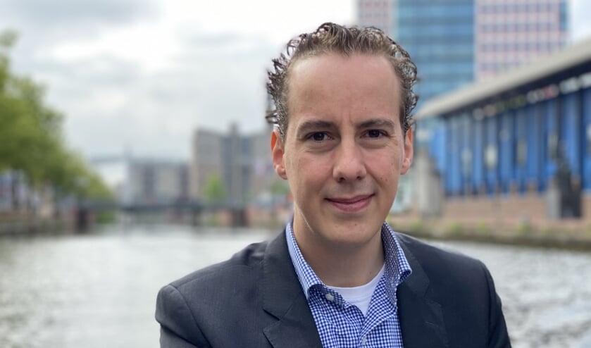 <p>Wethouder Arjen Maathuis: ''Water maakt de binnenstad aantrekkelijk voor inwoners en bezoekers en draagt daarmee bij aan de structuurversterking van de binnenstad en het economisch klimaat voor binnenstadondernemers.‘’ Foto: F. Janssen </p>