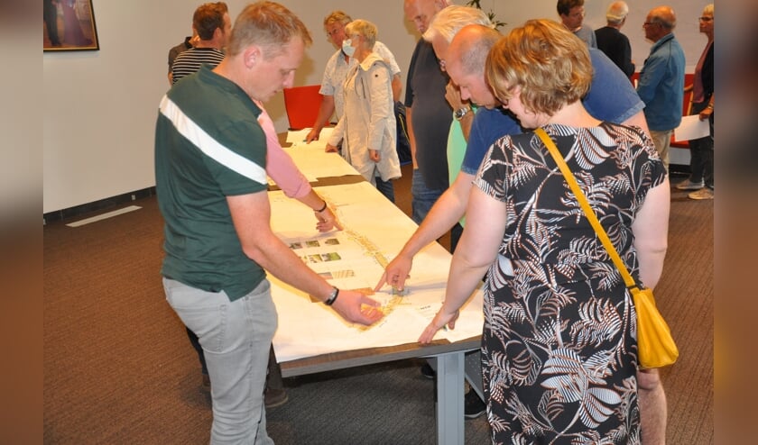 <p>Veel geïnteresserden hebben de plannen bekeken voor de herinrichting van de Europastraat</p>