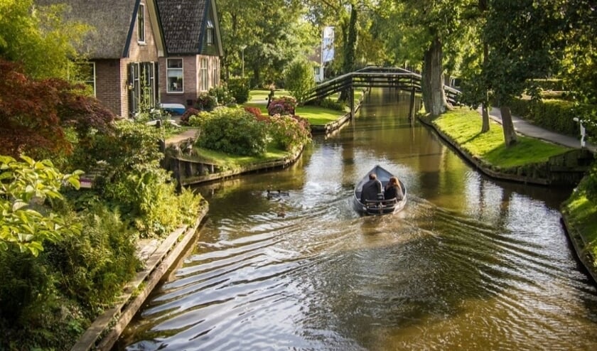 <p>Aanmelden voor de busreis naar Giethoorn kan per e-mail: evanderstruik@gmail.com.</p>
