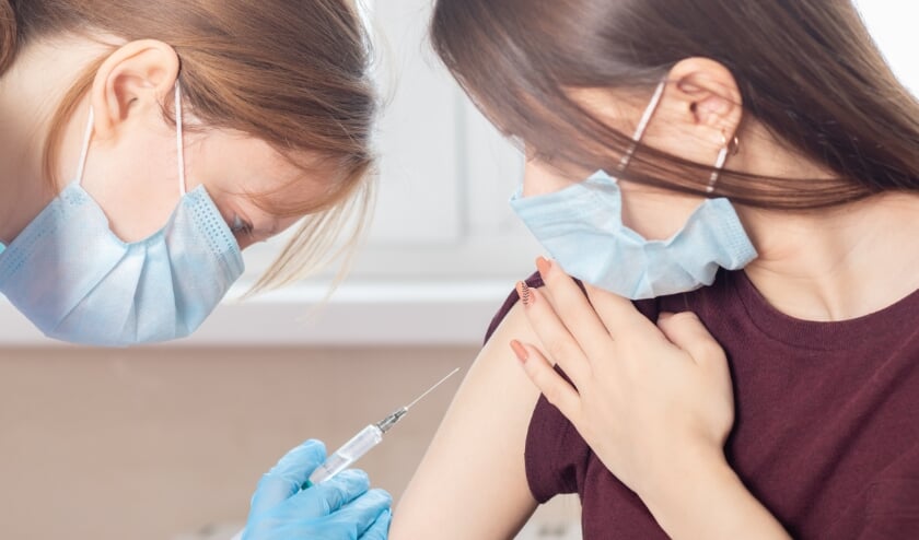 <p>Jongeren en jongvolwassenen kiezen bewust voor vaccinatie. Samen met testen is dit belangrijk om grip te krijgen op de verspreiding van het coronavirus de komende tijd.</p>