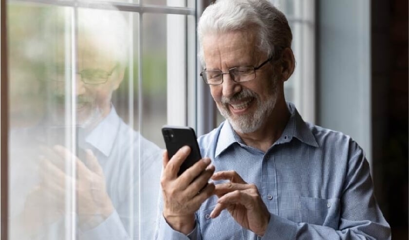<p>SeniorWeb is een landelijke vereniging met circa 3000 vrijwilligers.</p>
