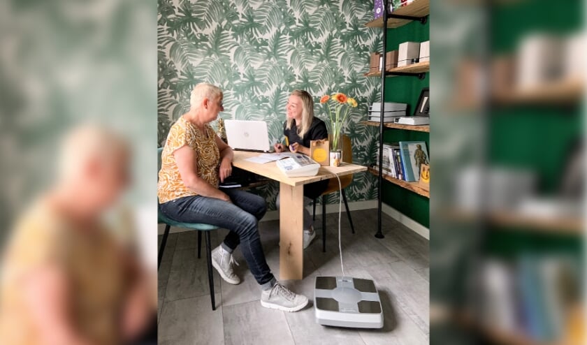 <p>Een intakegesprek is belangrijk om samen te kijken hoe je naar een gezond voedingspatroon en gezonde huid komt. Realistische verwachtingen zijn hierbij erg belangrijk.</p>