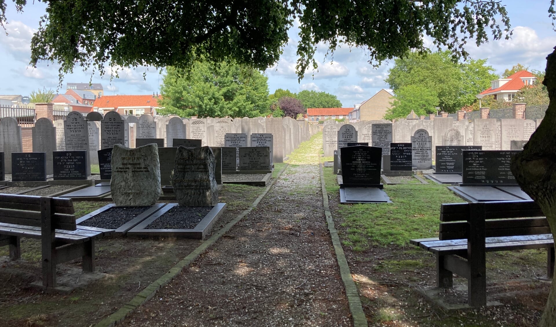 De Joodse begraafplaats Beth Chaïm kan na jaren weer worden bezocht.