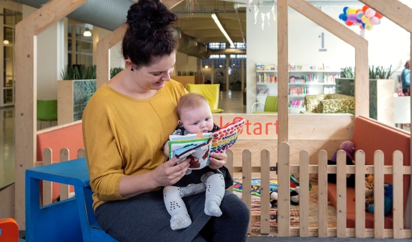 <p>Vroeg beginnen met voorlezen - al op acht maanden leeftijd - heeft blijvende voordelen voor de ontwikkeling van jonge kinderen.</p>