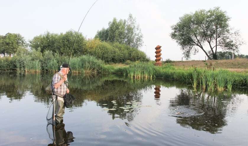 <p>In De Doorbraak mogen liefhebbers van vliegvissen hun hobby uitoefenen. Hiervoor is wel een vergunning nodig.</p>