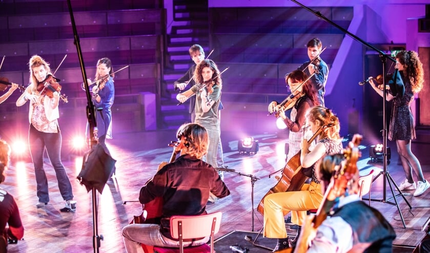<p>Pynarello, met Charlotte Basalo Vázquez, komt op vrijdag 8 oktober naar het Muziekcentrum. (Foto: Melle Meivogel)</p>