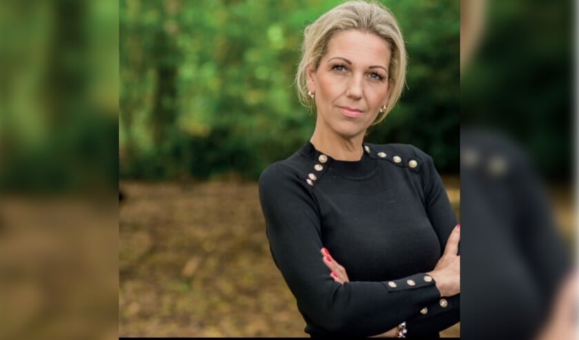 <p>Maaike Geerdink zet een lotgenotengroep op voor mensen, die zich eenzaam voelen. </p>