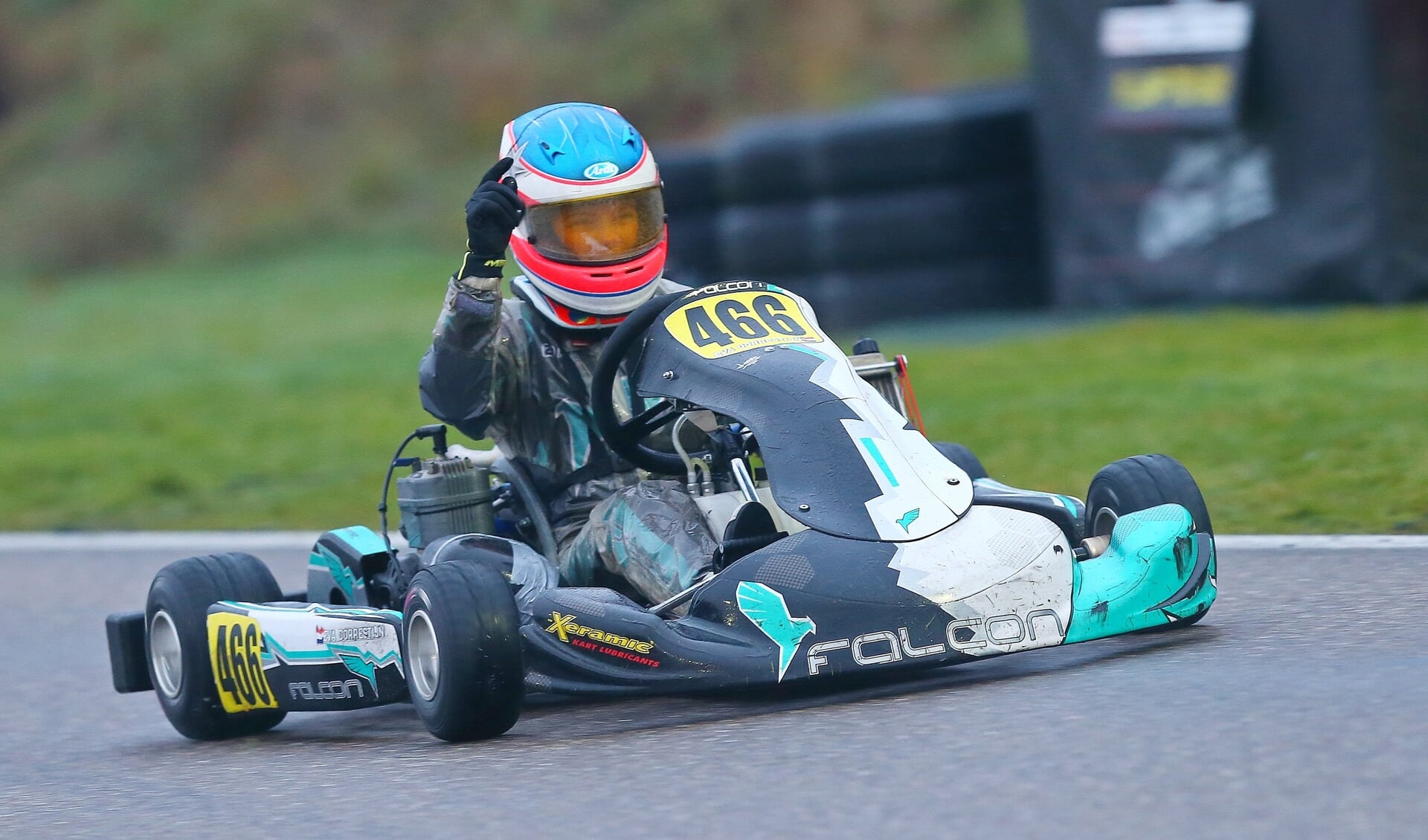 Kartster Eva Dorrestijn (13) uit Hengelo werd kampioen in de junioren Nationaal-klasse van de GK4 Kart Series.  Foto: Bas Kaligis/RaceXpress.nl 