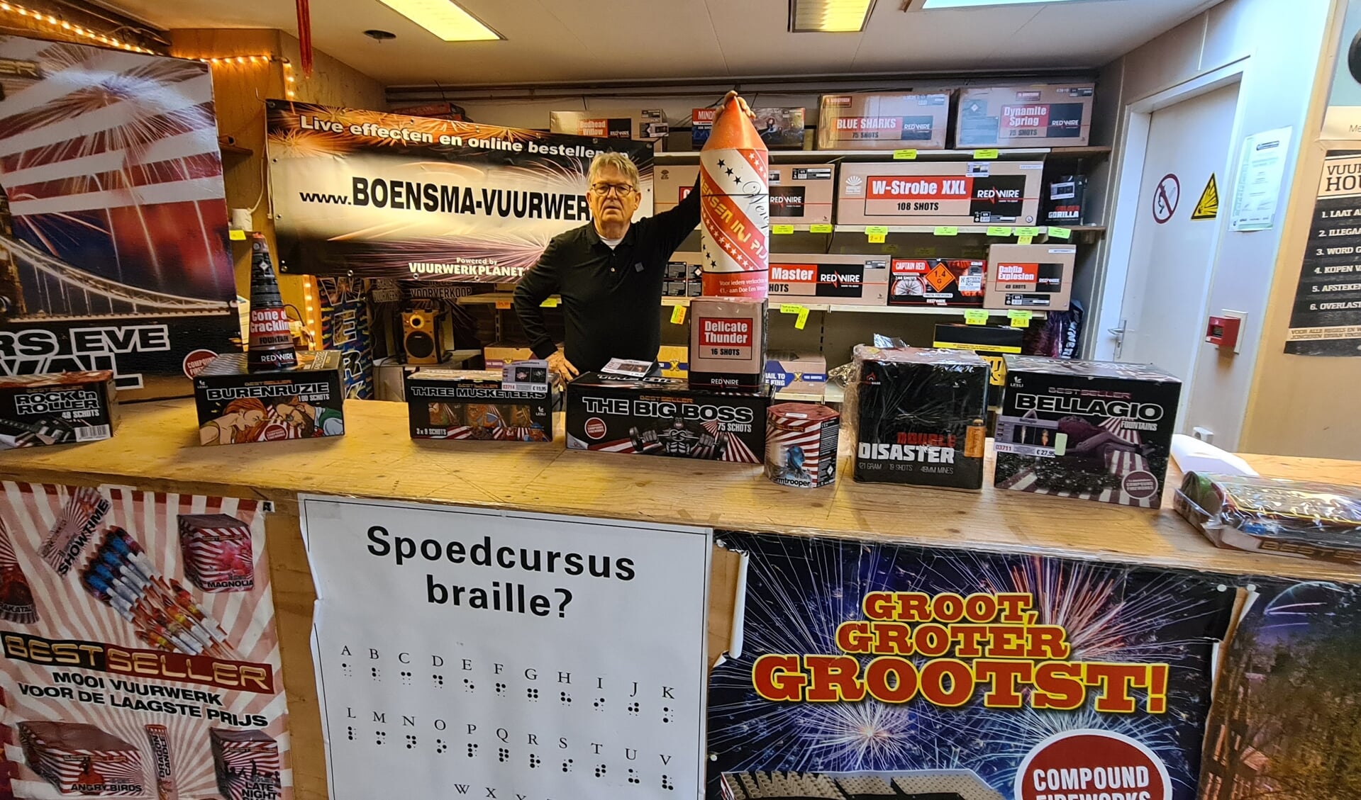 Roel Boensma wil graag de honderd jaar volmaken met de verkoop van vuurwerk.