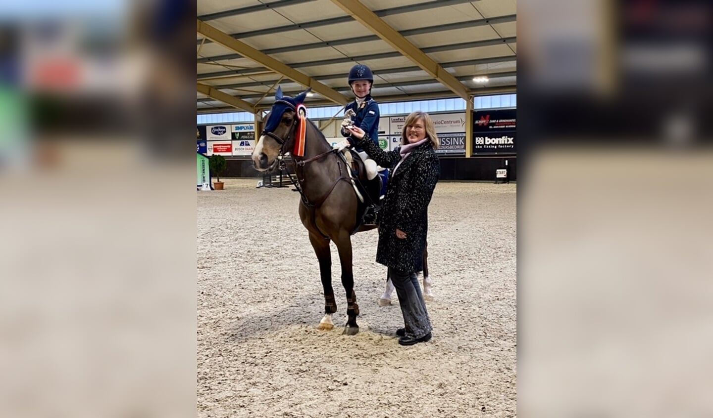 Berber Nijland werd met met haar pony Kantje`s Zorak van Berny kringkampioen springen 2022.