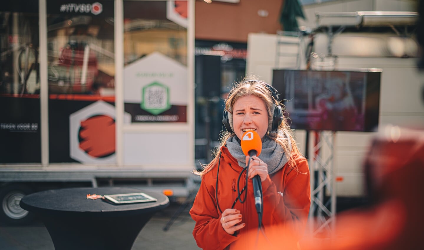 1Twente trekt deze week met een mobiele studio de wijken in. De omroep is in achtereenvolgens Twekkelerveld, Deppenbroek, Glanerbrug en Wesselerbrink