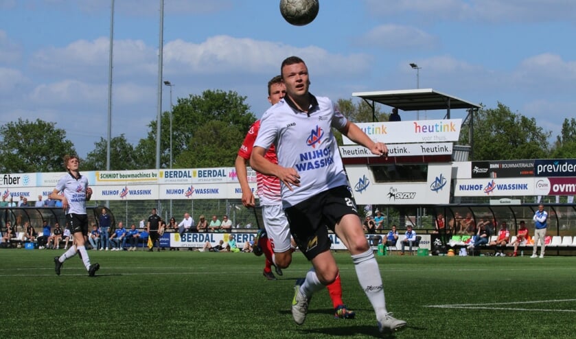 Maarten Jansen wist in de 53e minuut de gelijkmaker te scoren. (foto: Henk Steen)