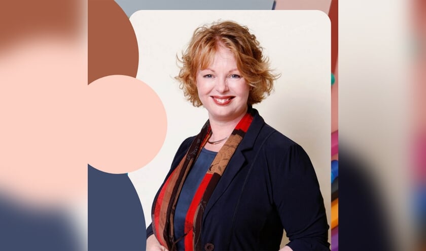 <p>Simone Tiehatten geeft de workshop 'Styling Tips & Tricks' op 16 juni bij de Volksuniversiteit Hengelo.</p>