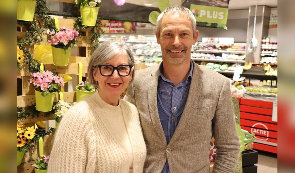 Rita en Herman van Limbeek in hun Plus. (Foto: Jos Veldhuis)