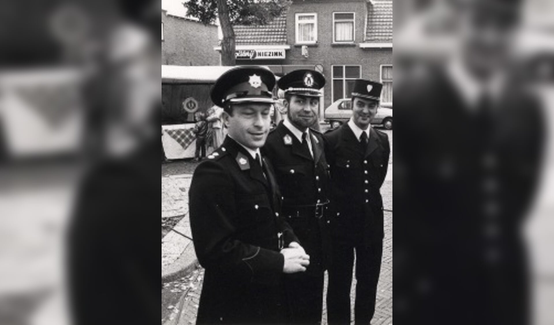 Drie politie-nationaliteiten samen in Wierden: Nederland, België en Frankrijk.