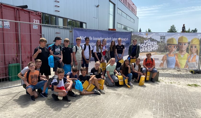 Basisschoolleerlingen mochten tijdens de Dag van de Bouw voor scholieren de bouwplaats op.