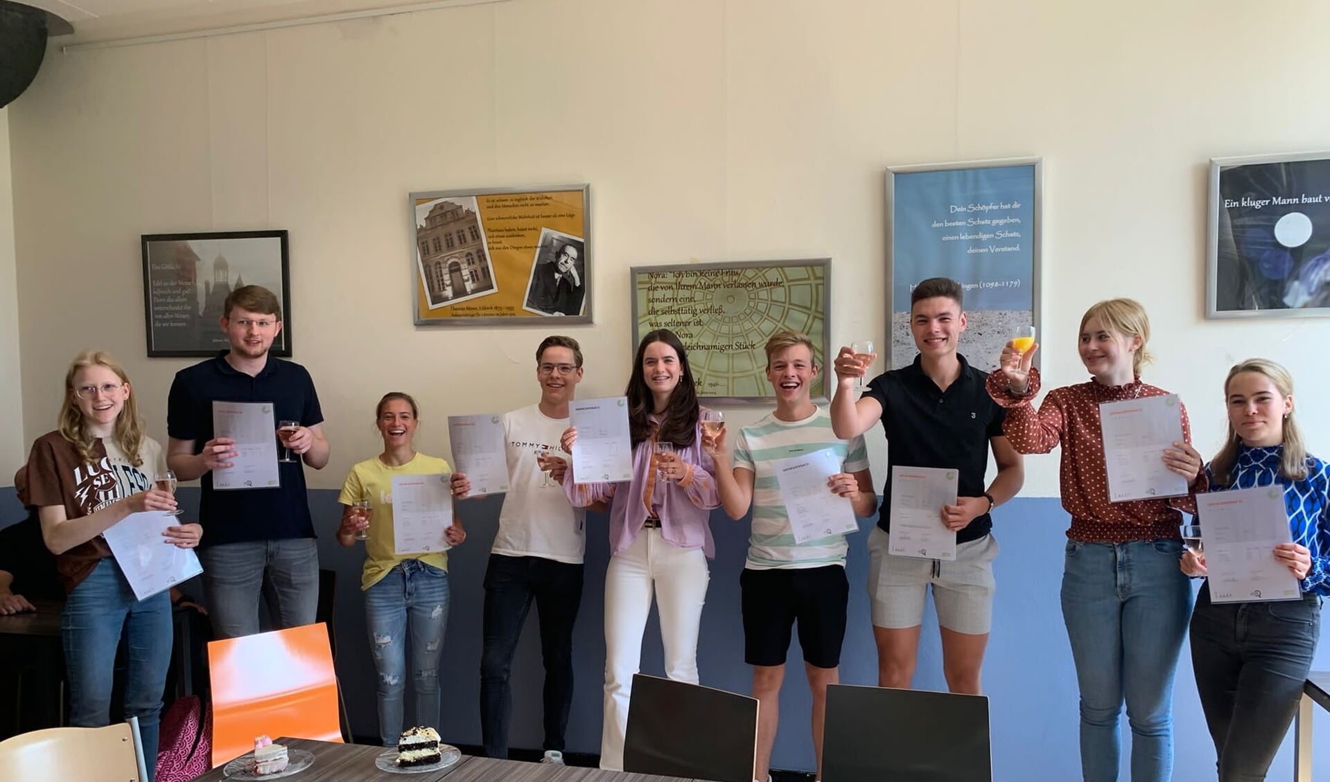 Tien Erasmus-leerklingen hebben het Goethe-Zertifikat gehaald.