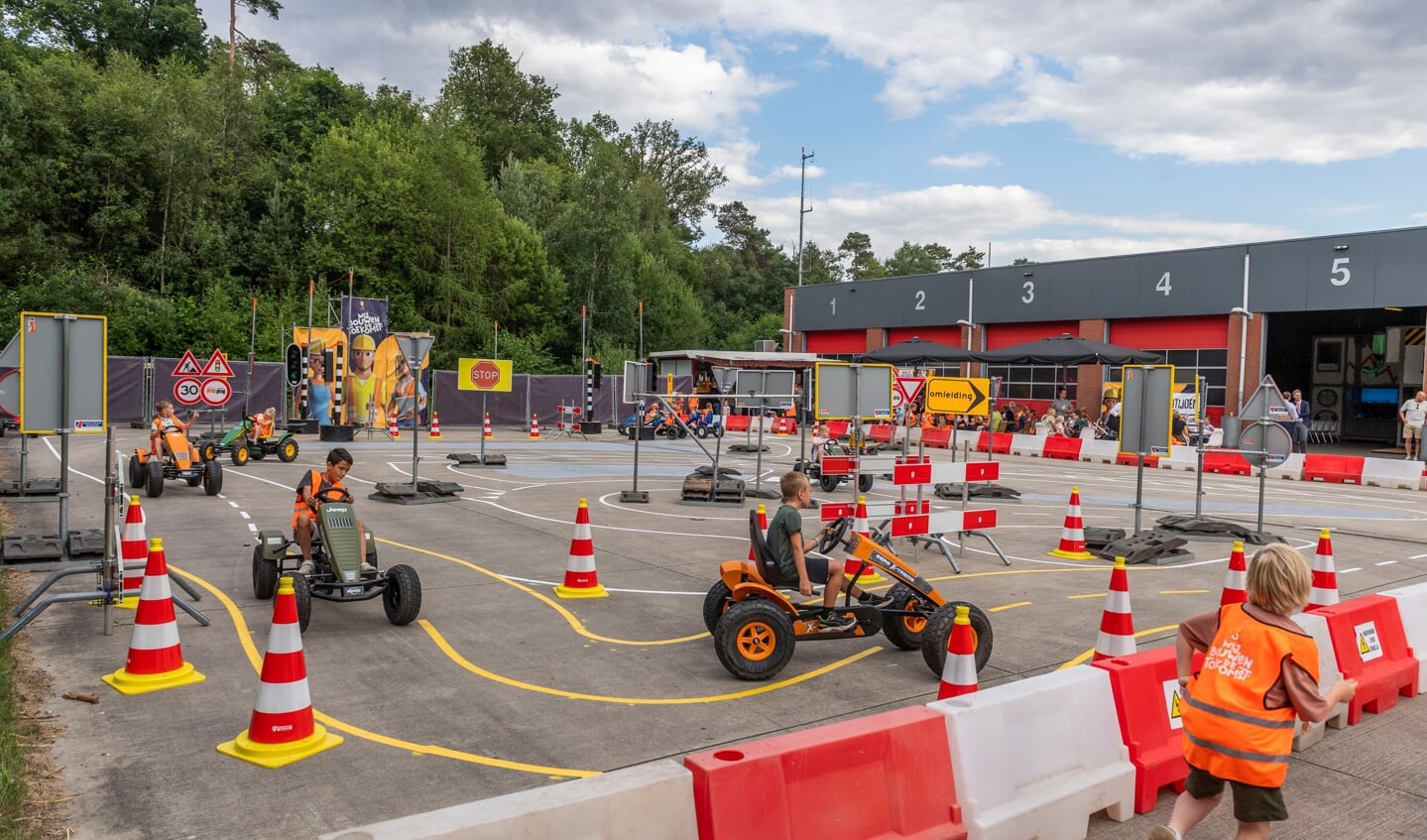 Themapark 'Wij bouwen de toekomst' is geopend. (Foto: Rene van den Burg)