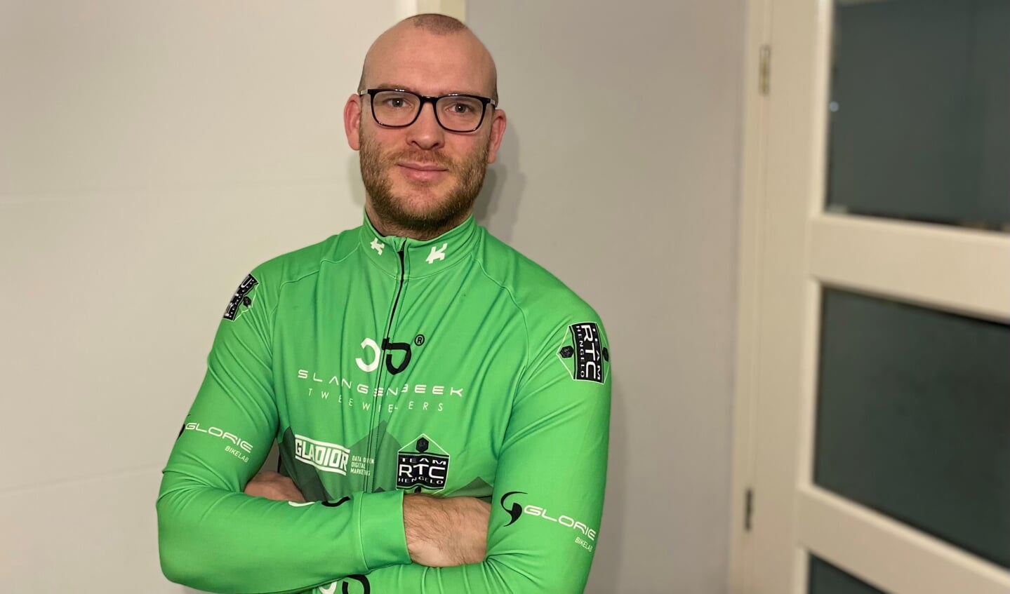 "Met deskundige trainers en gelijkgestemde fietsers werk je aan de basistechniek", aldus Flip Nagelmaker.