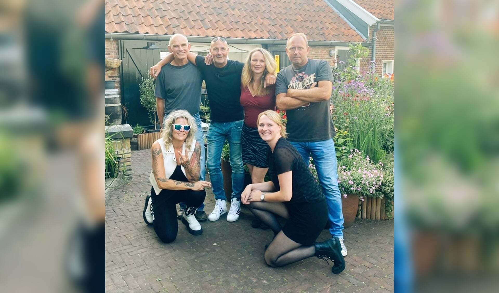 Backroad is te gast in het Muziekcafé.