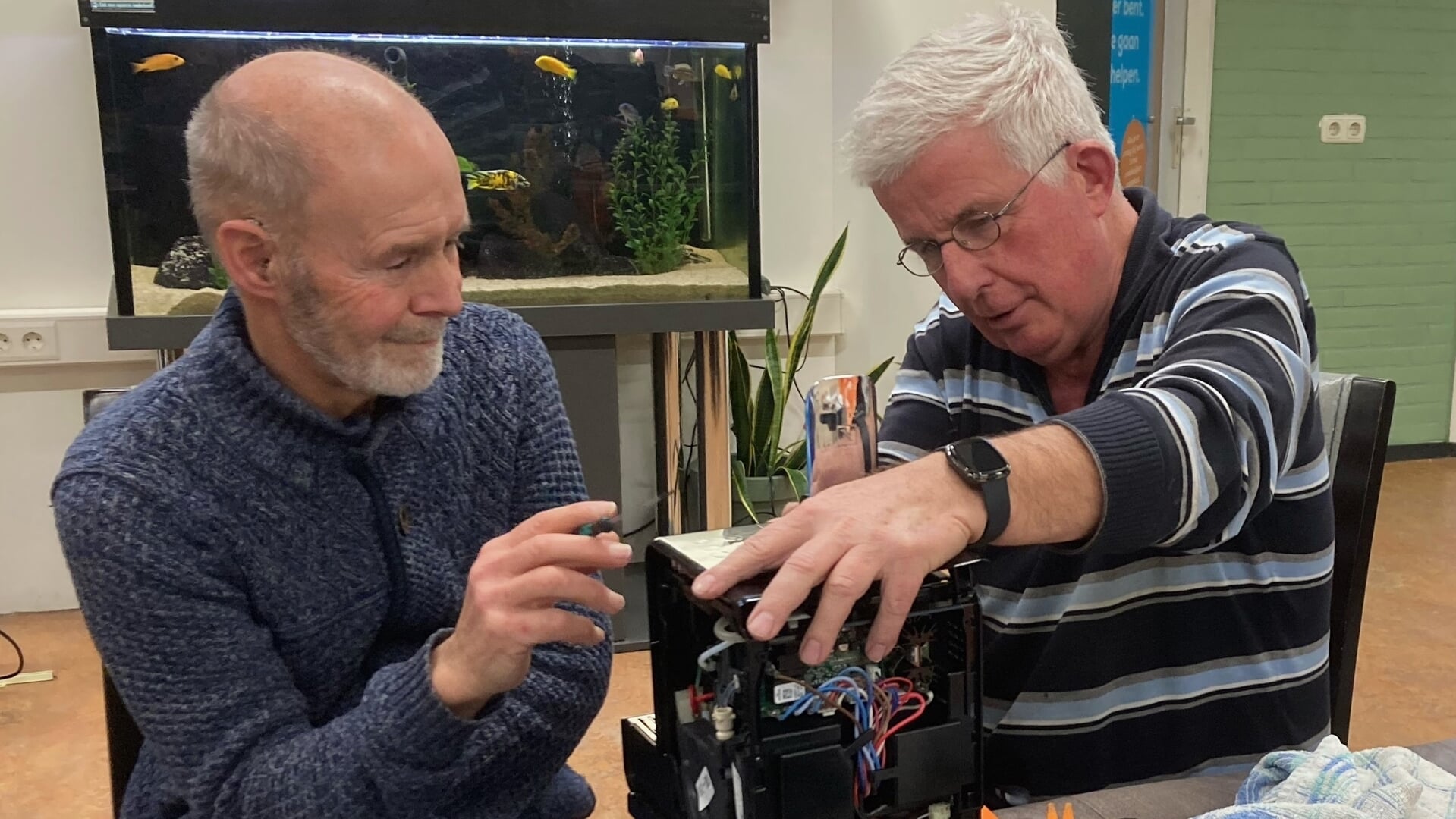 Het vorige Repair Café werd goed bezocht..