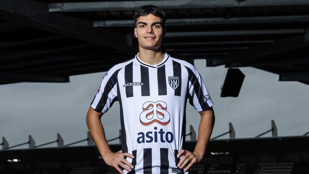 Antonio Satriano tekent bij Heracles Almelo. (Foto: NES Images)