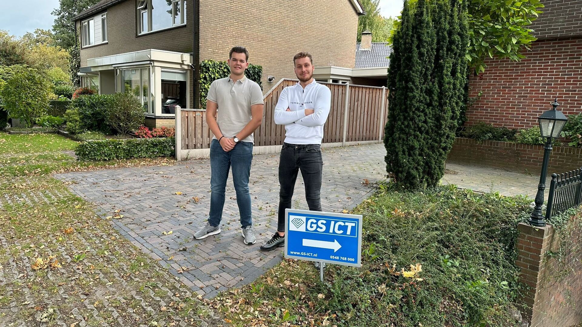 Guido Steenhuis (links) en Stijn Perik zijn de trotse eigenaren van GS ICT.