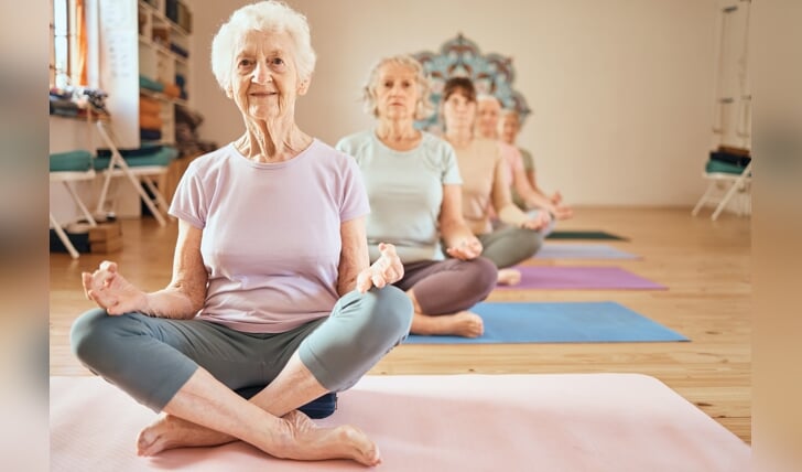 Yoga helpt om spieren en gewrichten soepel te houden. Het combineert een stukje inspanning én ontspanning.