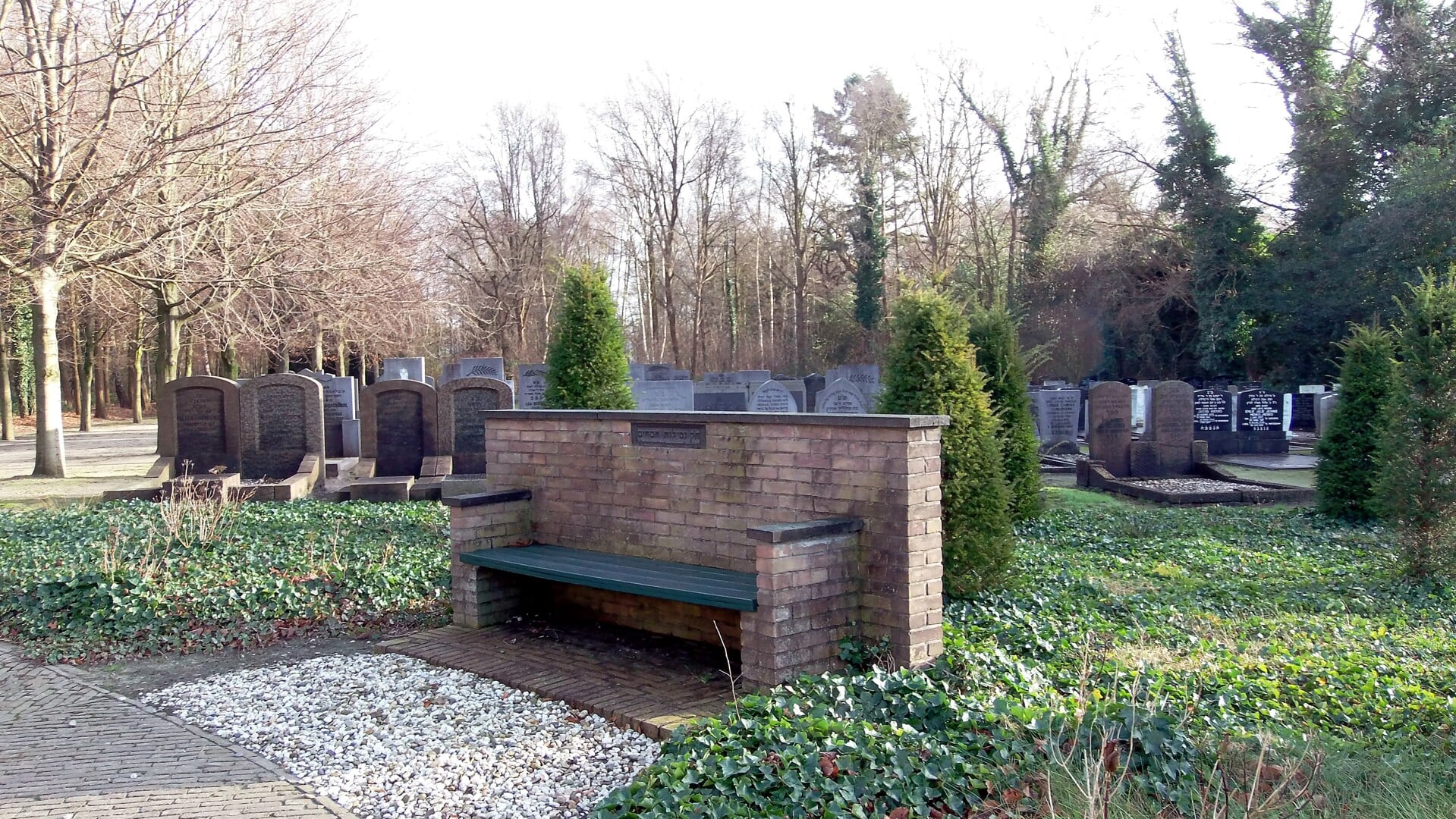 Nieuw: rondleidingen op de Joodse begraafplaats.
